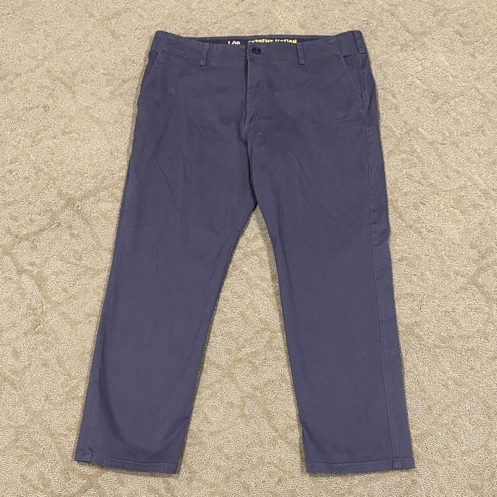Lee Men's 36x29 Dark Grey Extreme Motion Straight Fit Chinos